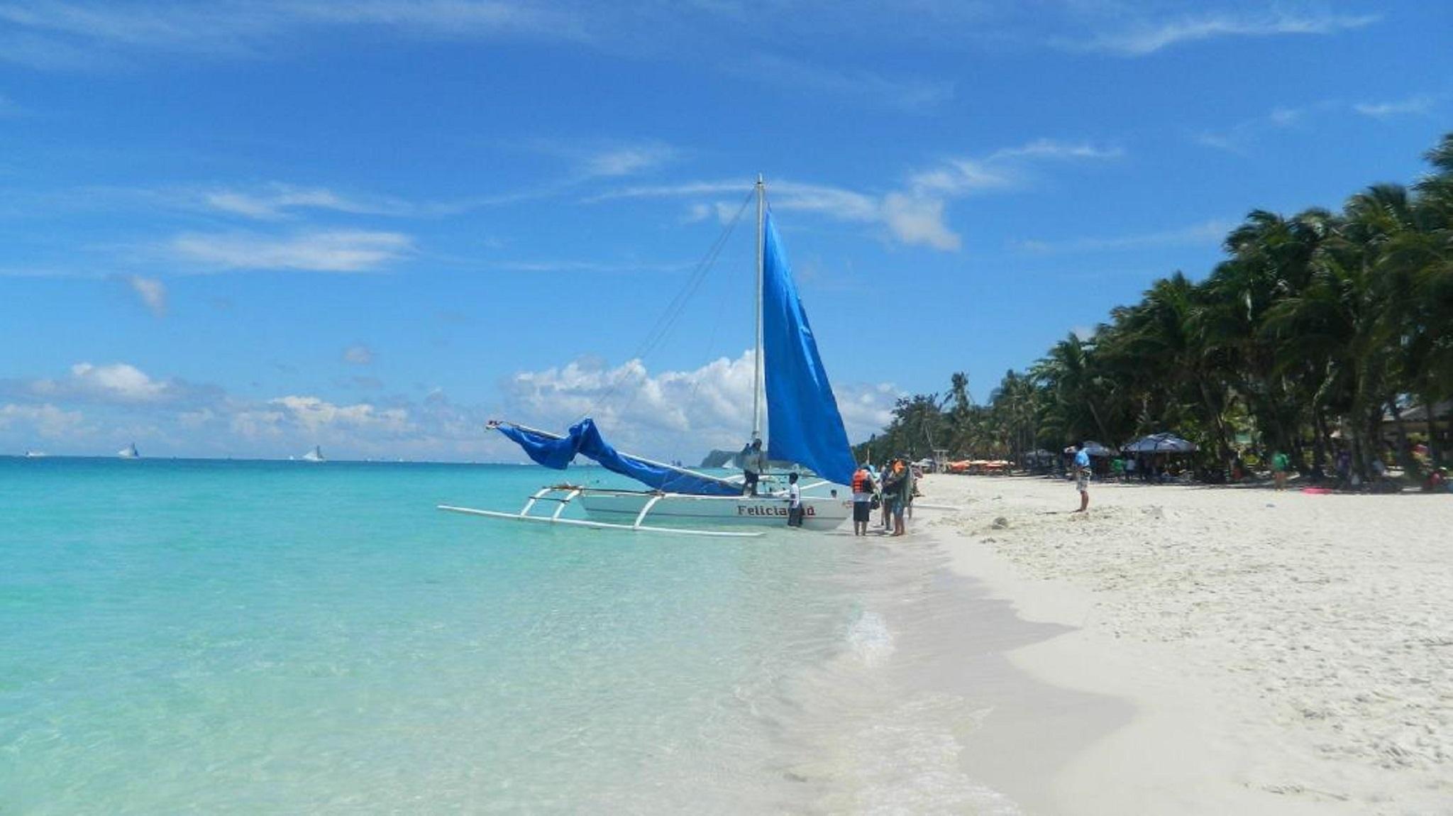 Отель La Carmela De Boracay Manoc-Manoc Экстерьер фото