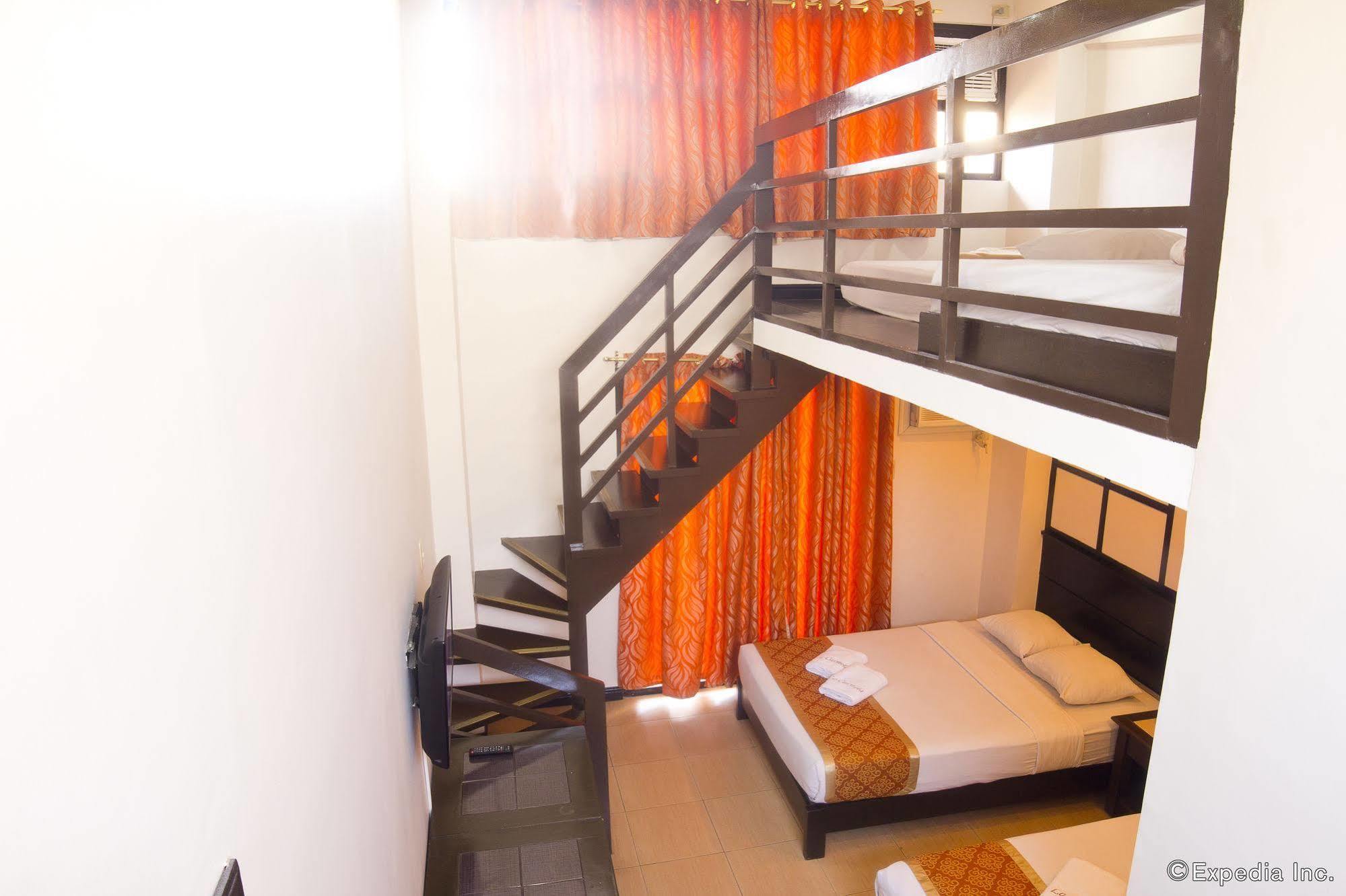 Отель La Carmela De Boracay Manoc-Manoc Экстерьер фото